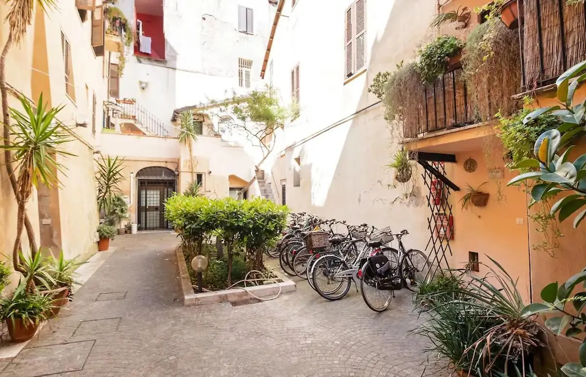 Chiavari 38 Enchanting Flat Up To 4 Guests Campo De' Fiori Διαμέρισμα Ρώμη